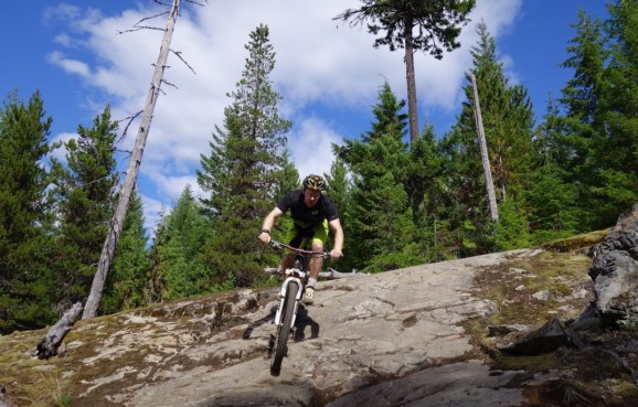 mountain biking in vancouver
