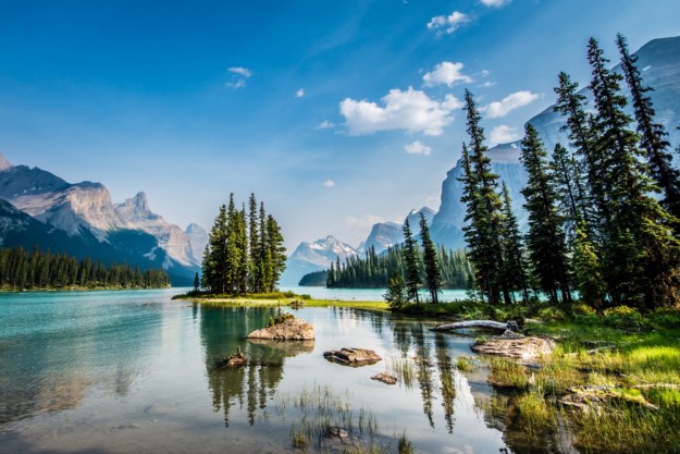 Spirit Island Cruise Maligne Lake