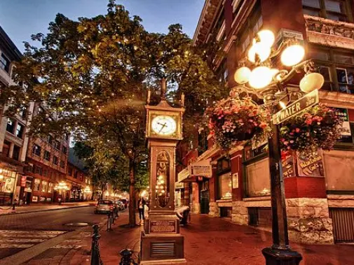 8215_2012-07-16_Gastown_HDR_part_perspective_corrected_2012-07-16_Gastown_HDR.jpg