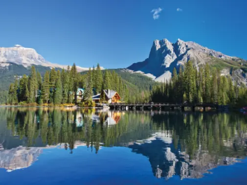 Emerald-Lake-Alberta_64131514.jpg