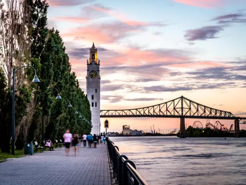 istock-1158299811_old_port_montreal_-clock_tower_jacques_cartier_bridge_quebec-min.jpg
