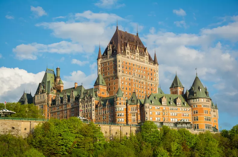 istock-477710480_chateau_frontenac_hotel_quebec_city.jpg