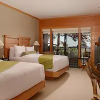 Pointe West Deluxe Room (1st Floor)
