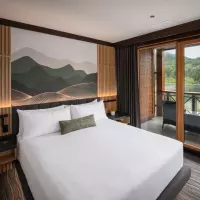 1 Bedroom Lake View Suite