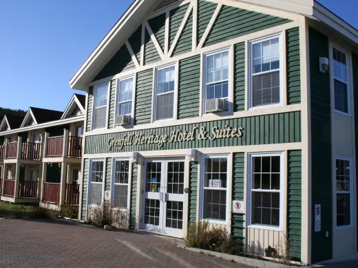 Grenfell Heritage Hotel & Suites