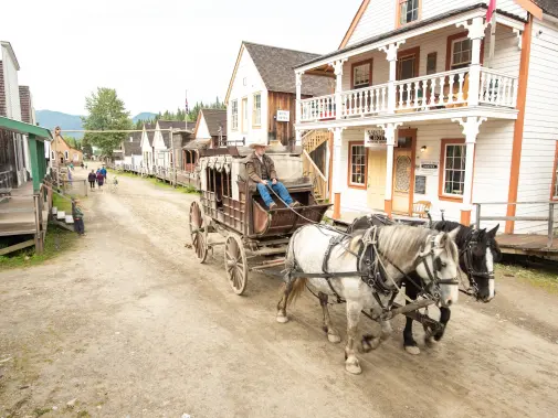 83830_powerpoint-2400px-barkerville.jpg
