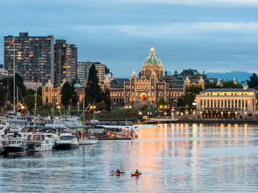 victoria-harbour-eveningdestinationbc-reubenkrabbe.jpg_72.jpg