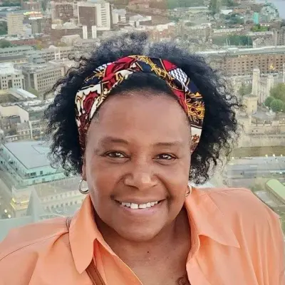 Janet Irons profile image